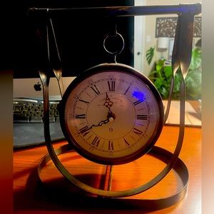 Vintage style clock / thermometer